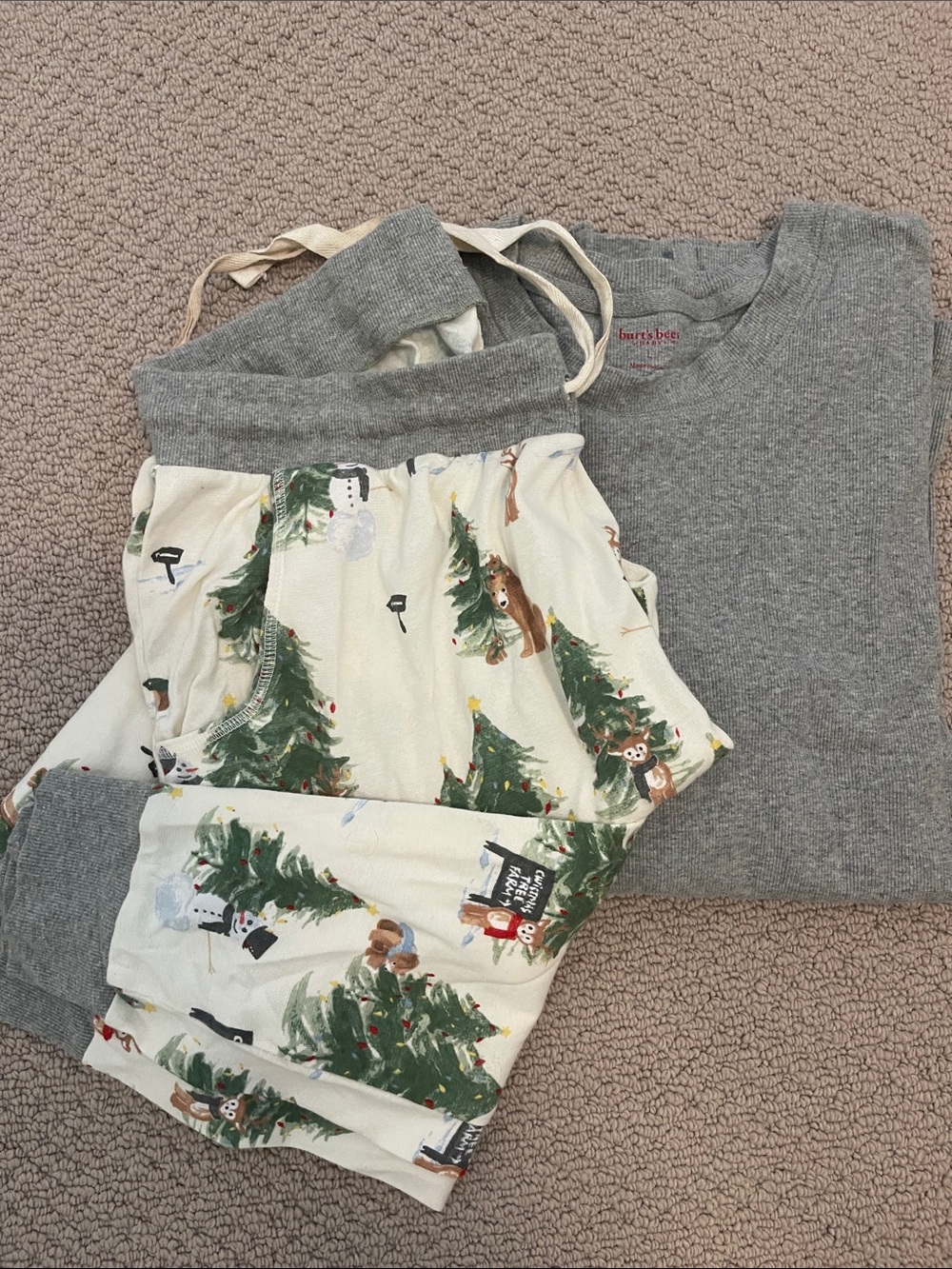 Burt’s Bees Gray Top with Cream Holiday Tree & Animal Print Pajama Set